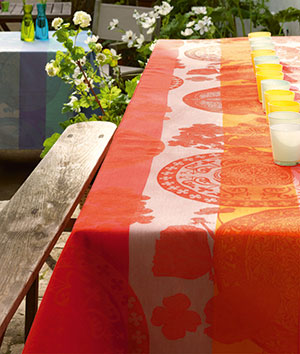 Fleurs Gourmandes Peach Tablecloth